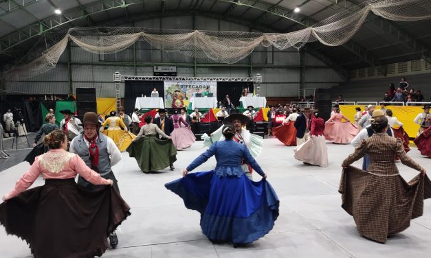 Festival Gaúcho de Dança e Chula movimenta o Parque Cinquentenário em Farroupilha